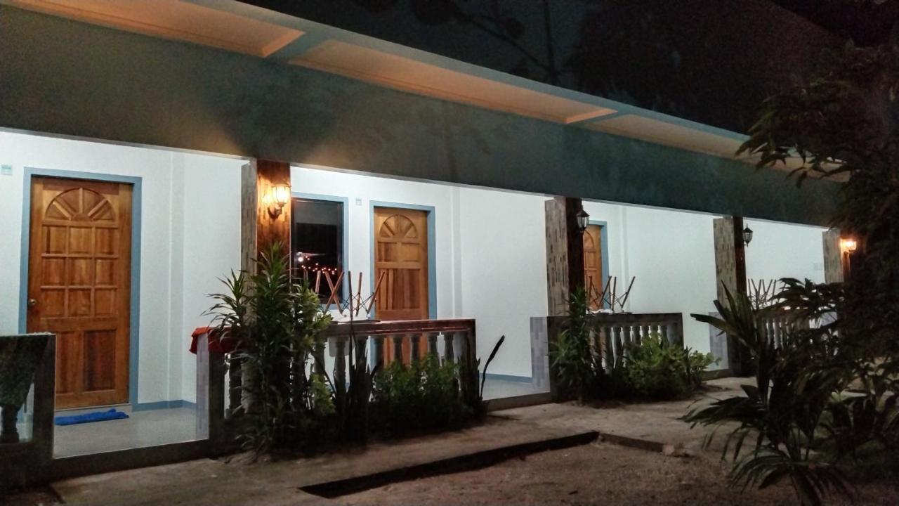 Elen Inn - Malapascua Island Fan Room #2 Ngoại thất bức ảnh
